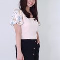 Model wearing Puffy Floral Top-Right View