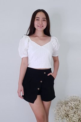 Emma Textured Puffy Sleeves Top in White