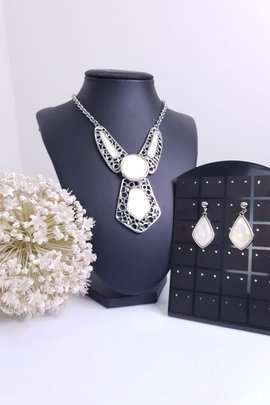 Rhinestone Statement Set-White