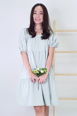 Gatsy Square Neck Dress in Green