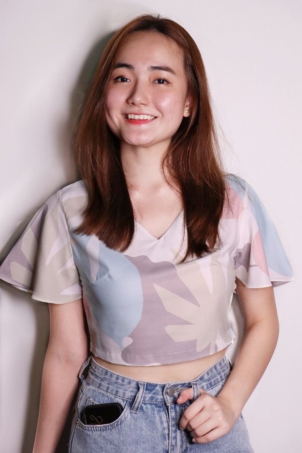 Callie Floral Crop Top in Beige 