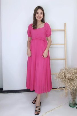 Camelia Pleated Maxi Dress in Fuchsia