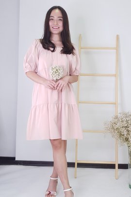 Gatsy Square Neck Dress in Pink